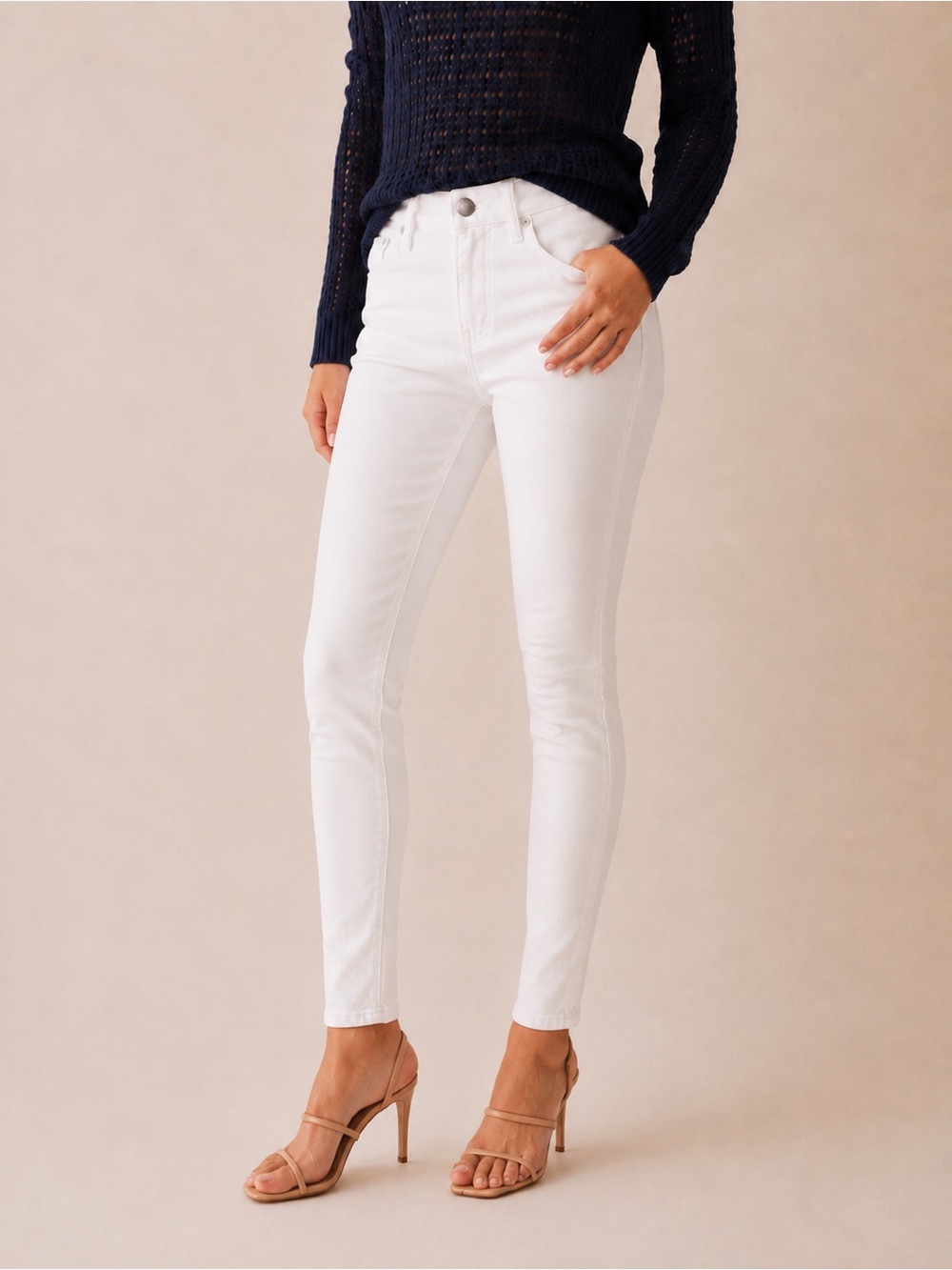 Articles of Society Crisp White Mid Rise Skinny Denim Jeans Coastal 28” Inseam